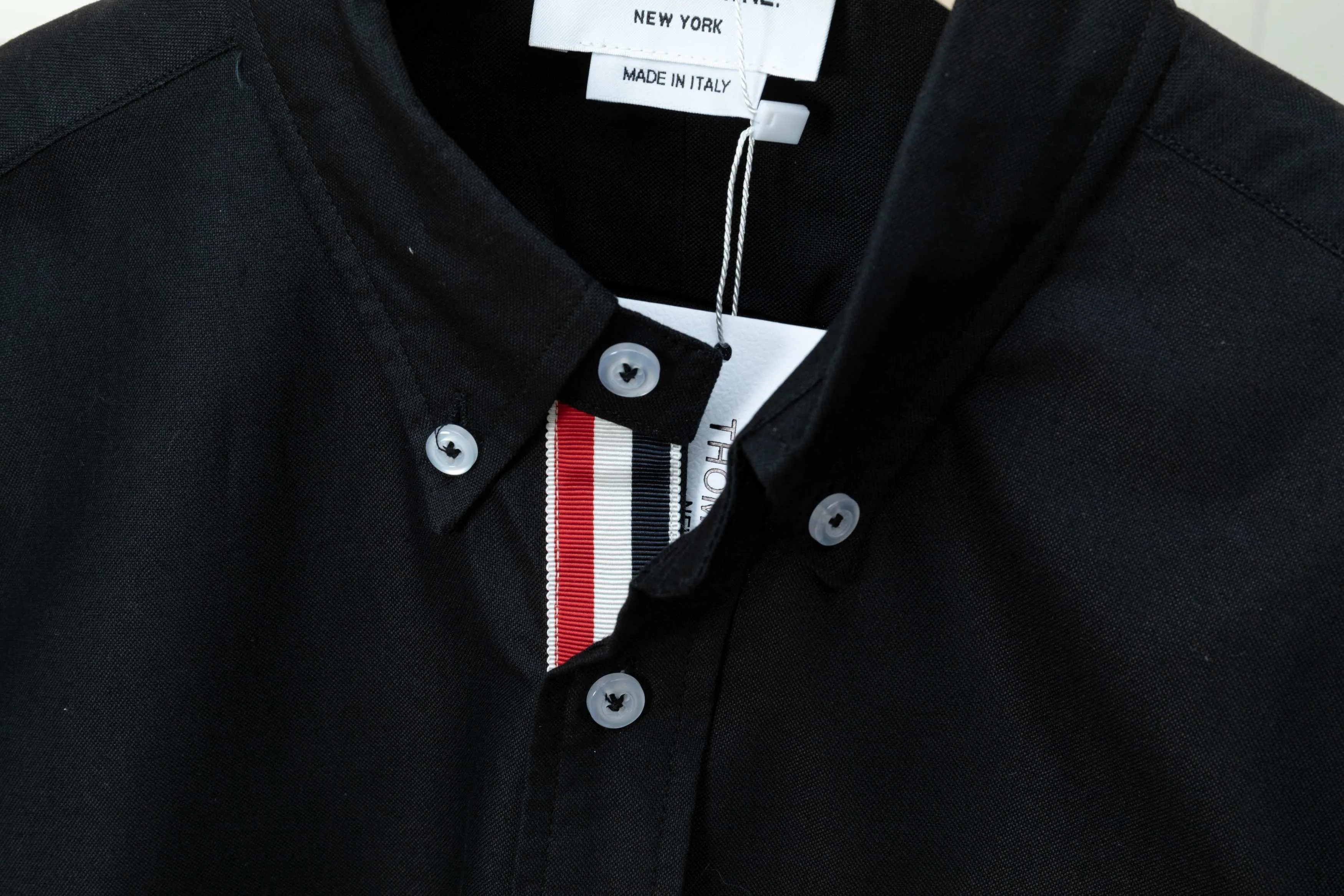 （TBNew Arrival Classic ） THOM BROWNE .TB Same Style 80 Breathable Same Style Authentic ：White/Blue/Light Blue /Black Size：0/1/2/3/4